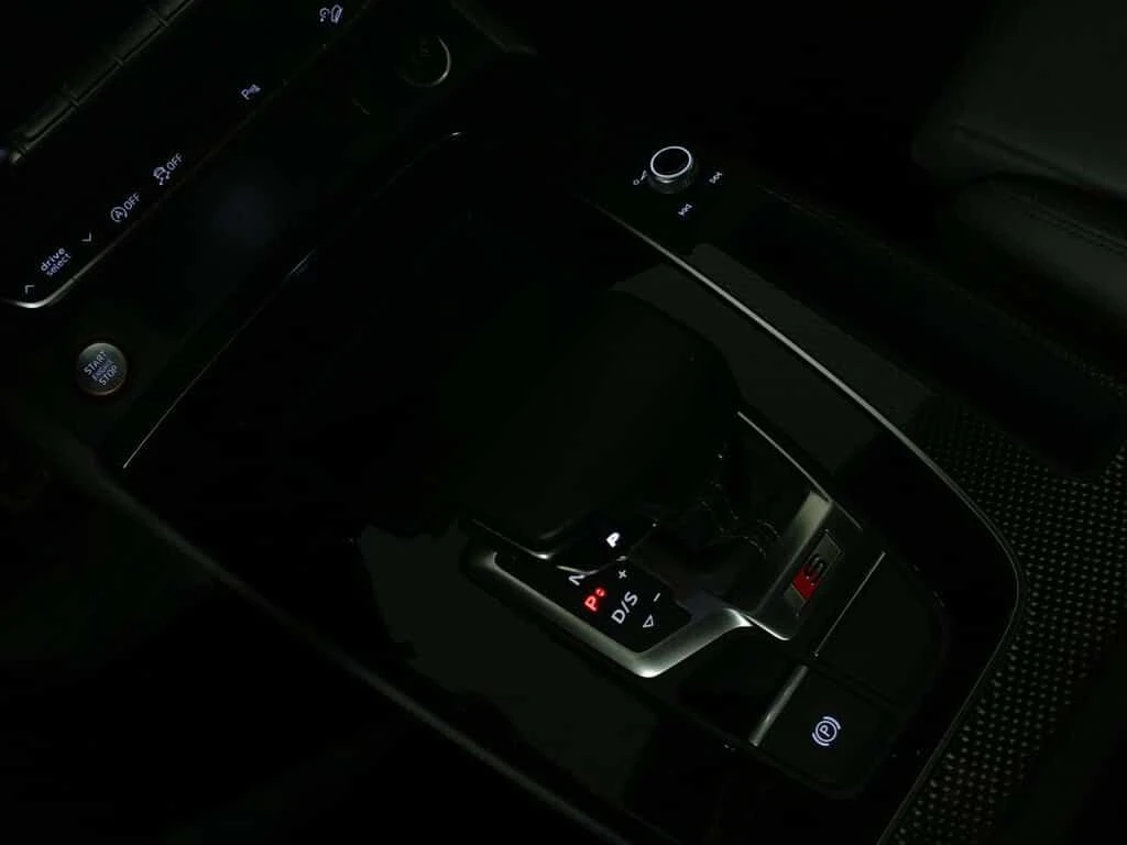 Audi SQ5 * PROGRESSIV BLACK PACK| SOUND ENHANCING EXHAUST| , снимка 15 - Автомобили и джипове - 53878127