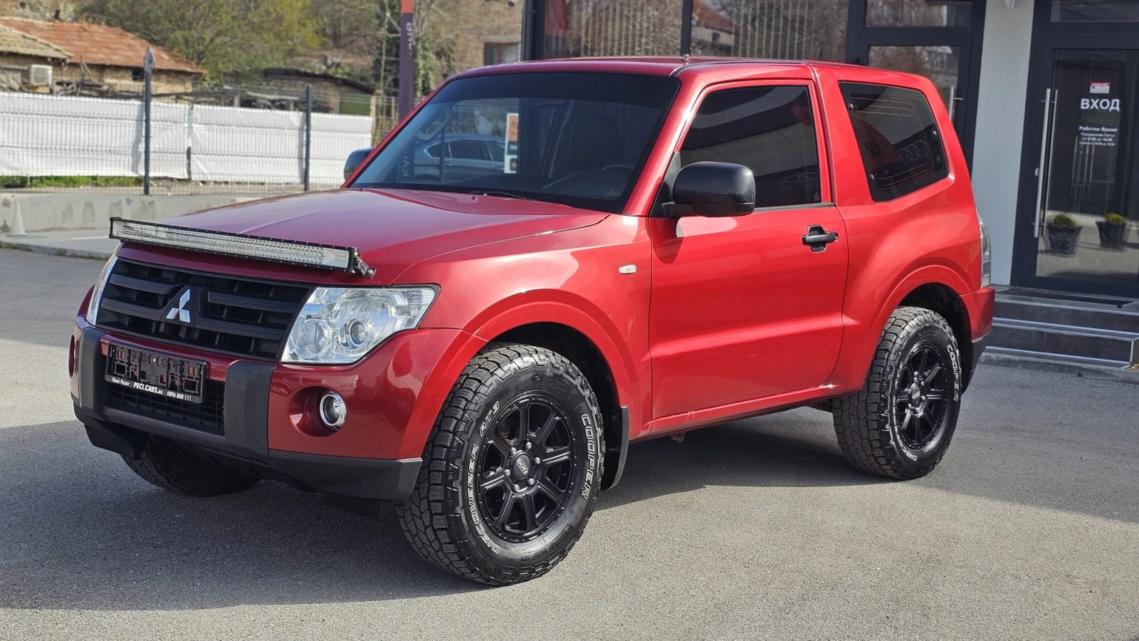 Mitsubishi Pajero 3.2Di-D 4x4 CH-OFFROAD-ИСТОРИЯ-ТОП СЪСТ.-ЛИЗИНГ, снимка 3 - Автомобили и джипове - 54228623