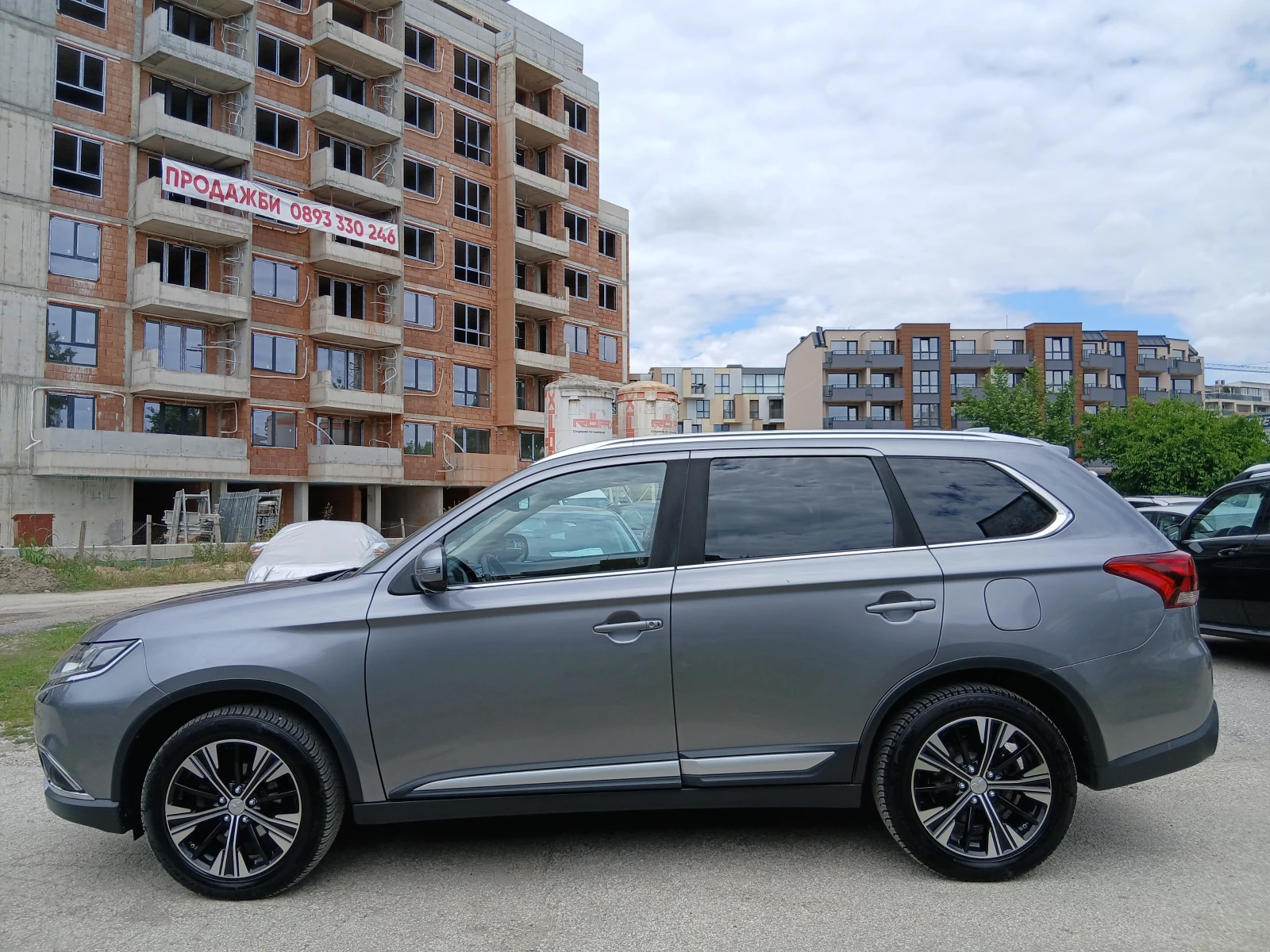 Mitsubishi Outlander 2.2DI-D 4WD AVTOMAT/KAMERA/NAVI EURO 6, снимка 8 - Автомобили и джипове - 54694589