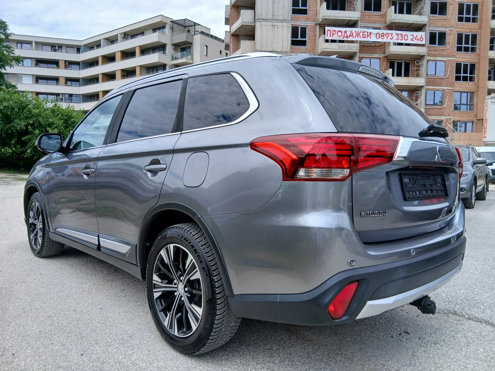 Mitsubishi Outlander 2.2DI-D 4WD AVTOMAT/KAMERA/NAVI EURO 6, снимка 5 - Автомобили и джипове - 54694589