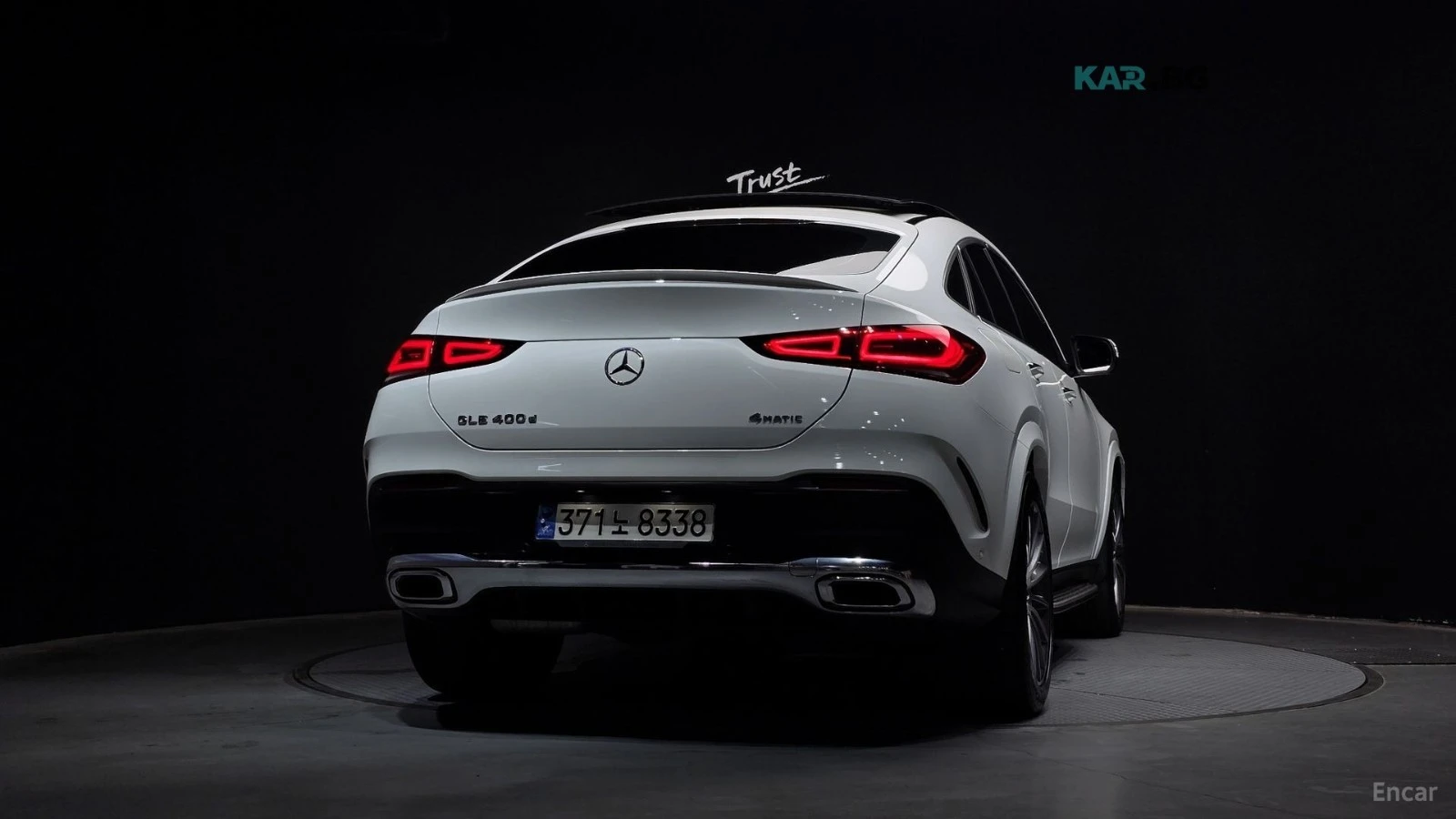Mercedes-Benz GLE 400 D AMG-Line COUPE Автокредит Цена до България, снимка 4 - Автомобили и джипове - 55189160