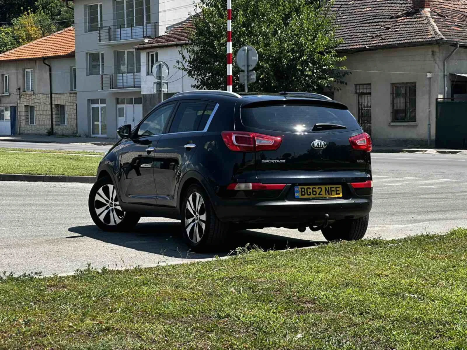 Kia Sportage 2.0 Crdi 4x4, снимка 3 - Автомобили и джипове - 55565786