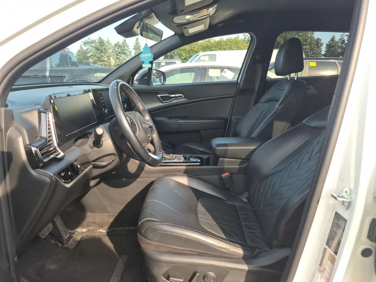 Kia Sportage X LINE/CARFAX/Подгрев/БЯЛА ПЕРЛА, снимка 5 - Автомобили и джипове - 55707909