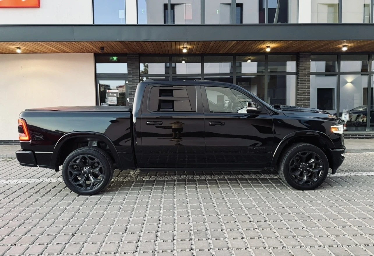Dodge RAM 1500  LIMITED NIGHT EDITION 5.7 HEMI eTORQUE, снимка 4 - Автомобили и джипове - 55964179