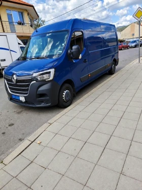 ������ Renault Master