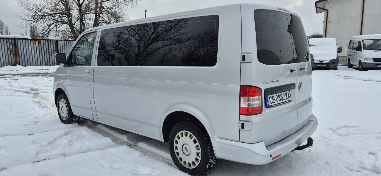 VW Caravelle 2.5 - изображение 2