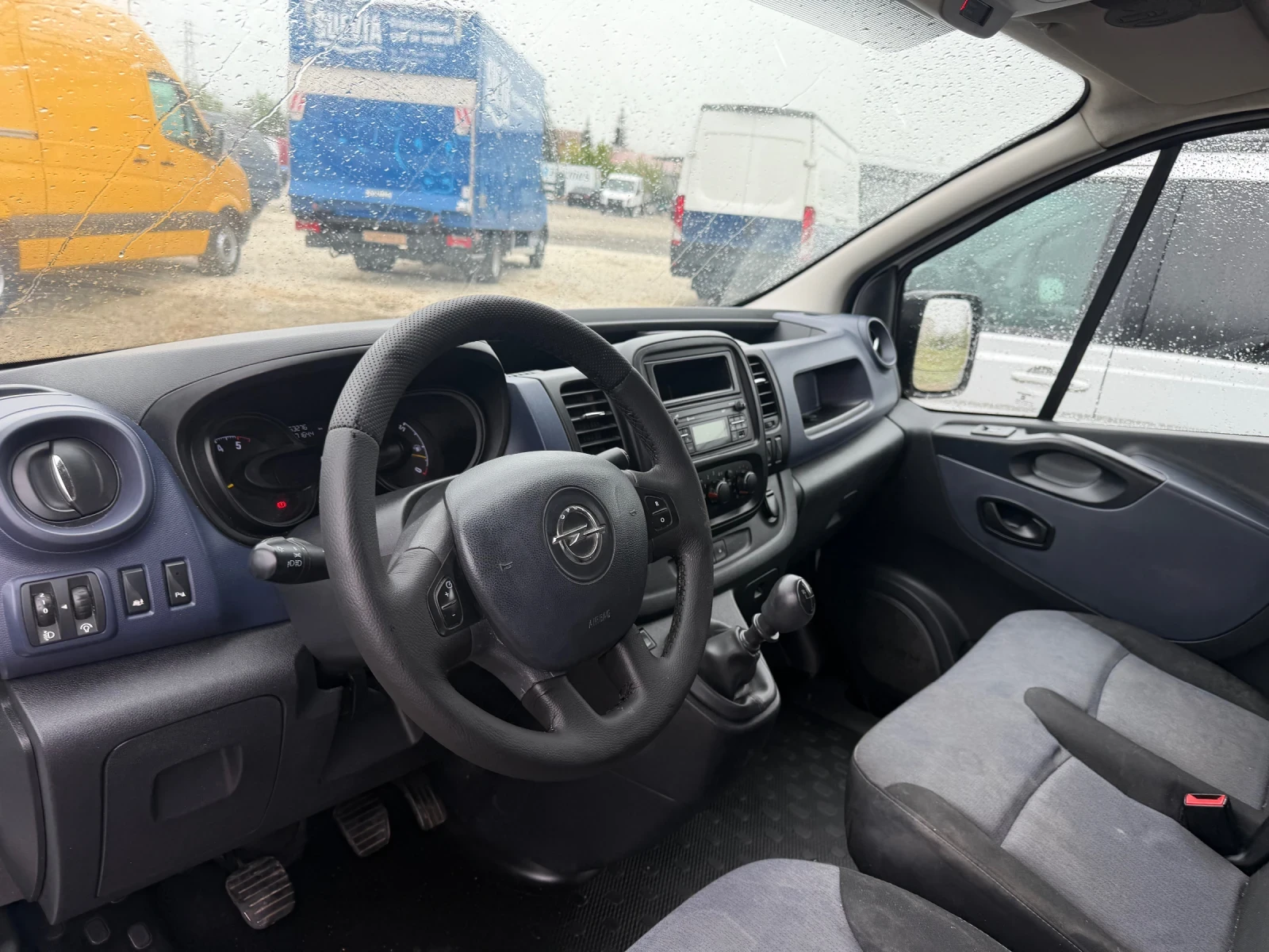 Opel Vivaro TOП!LONG!250XKM!KLIMA!СЕРВИЗЕН!, снимка 10 - Бусове и автобуси - 54367477