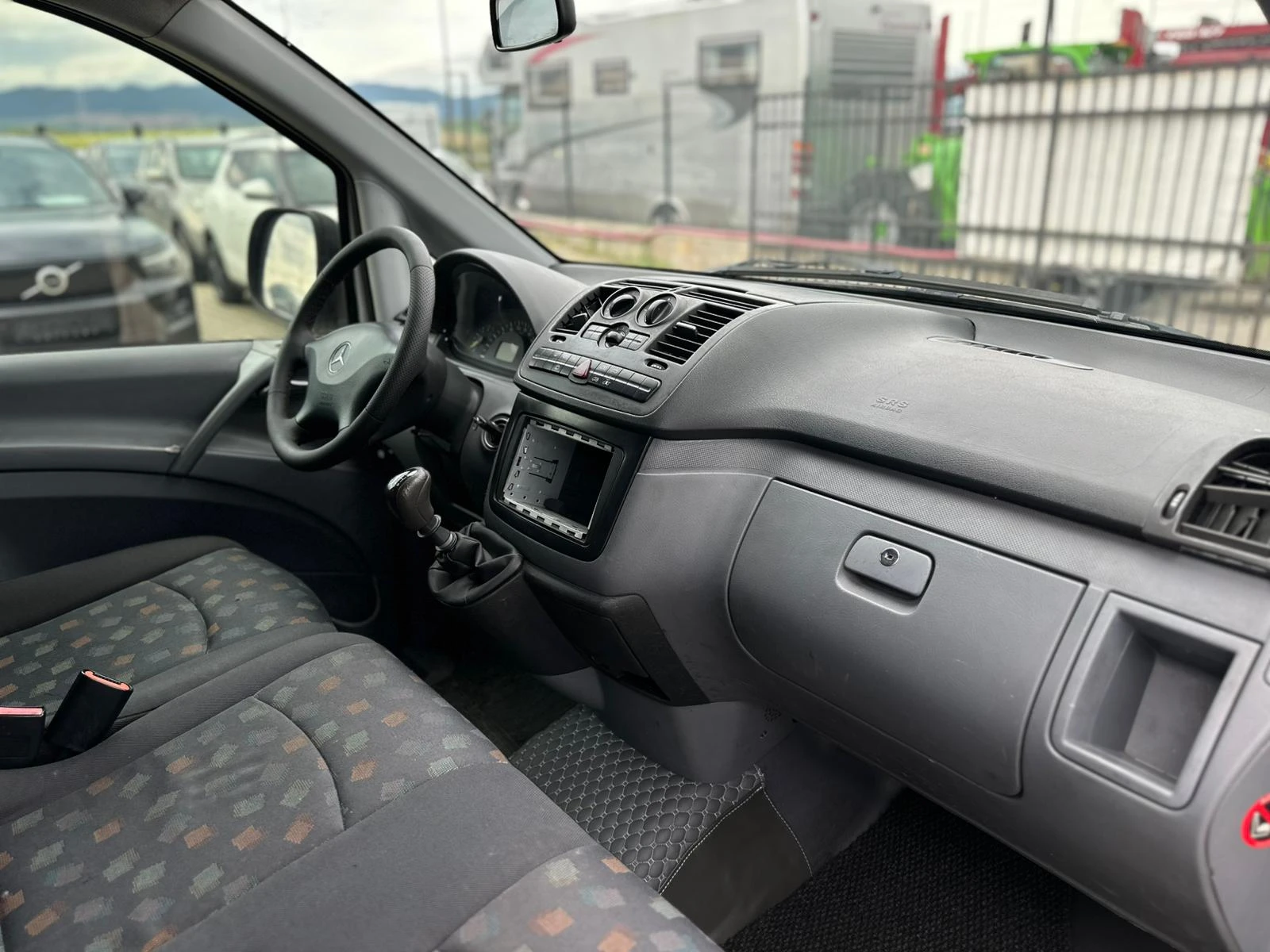 Mercedes-Benz Vito / 2.2 CDI / 8+ 1 / 150 HP /, снимка 14 - Бусове и автобуси - 54609129
