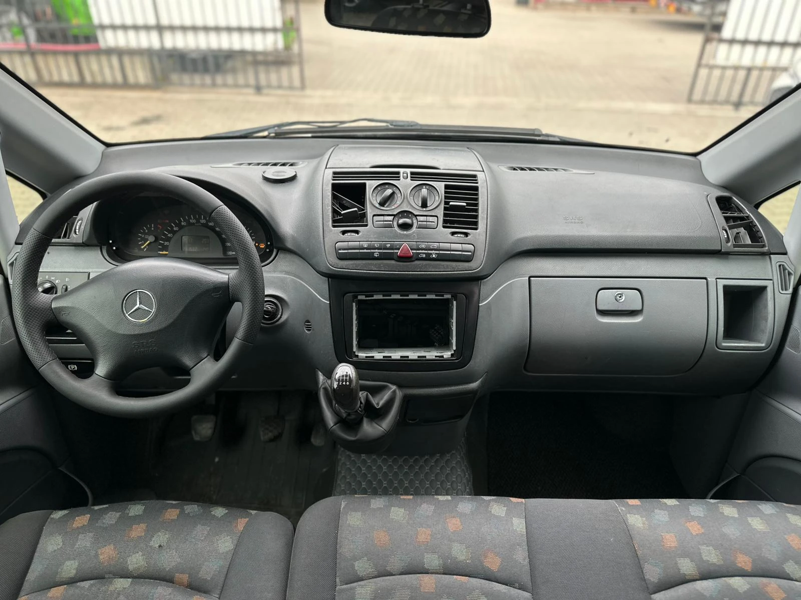 Mercedes-Benz Vito / 2.2 CDI / 8+ 1 / 150 HP /, снимка 15 - Бусове и автобуси - 54609129