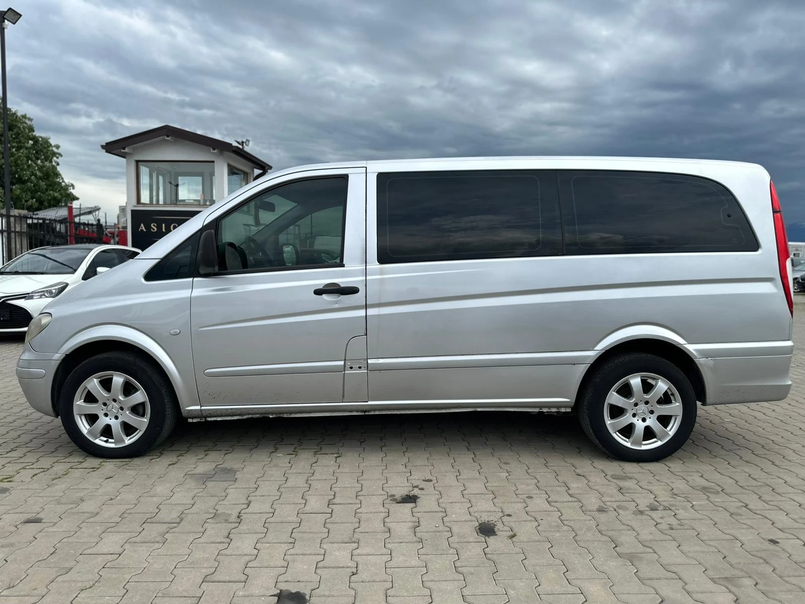 Mercedes-Benz Vito / 2.2 CDI / 8+ 1 / 150 HP /, снимка 2 - Бусове и автобуси - 54609129