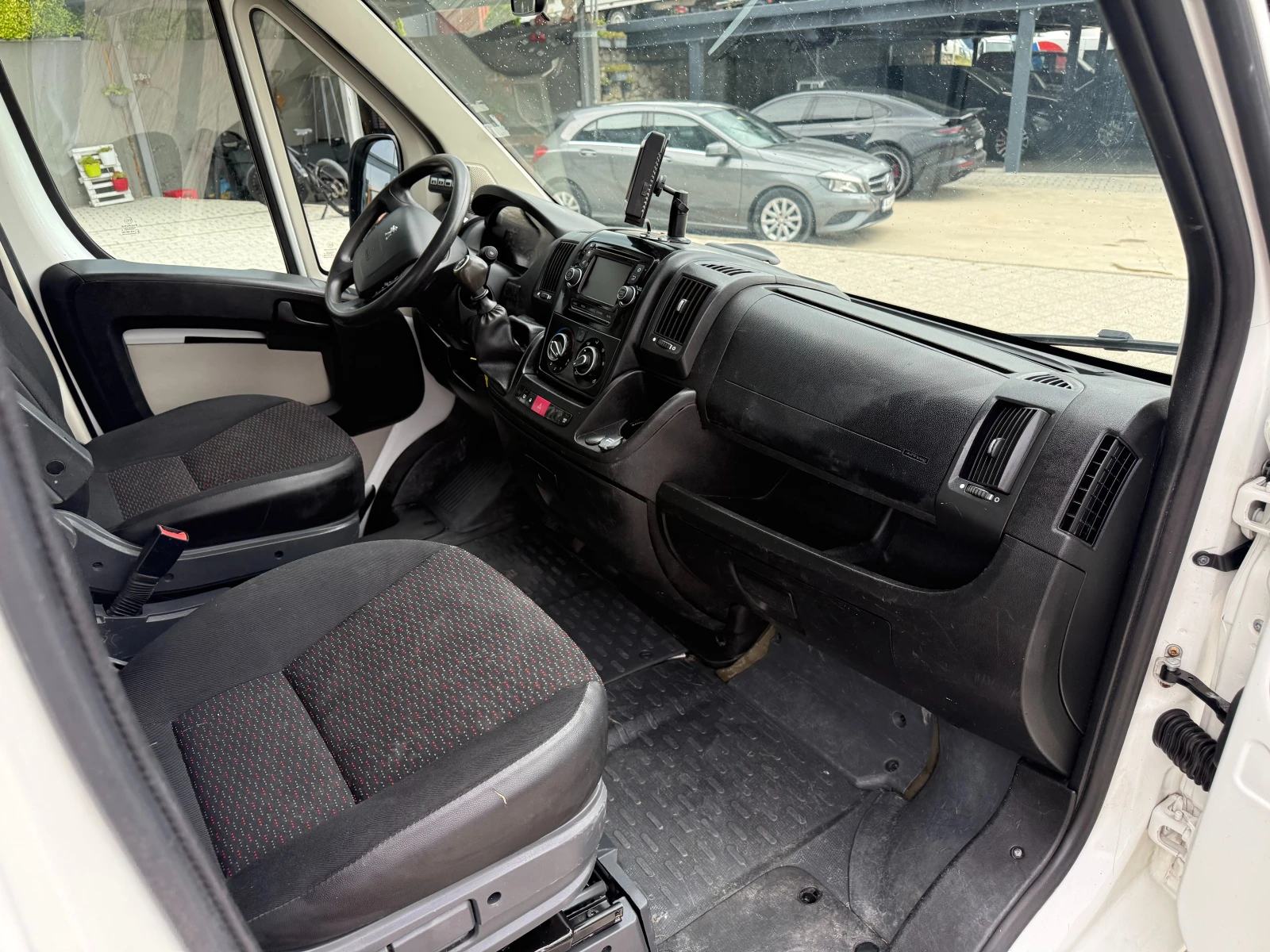 Peugeot Boxer 2.2HDI Климатик 2.80м. Euro 5 , снимка 9 - Бусове и автобуси - 54868874