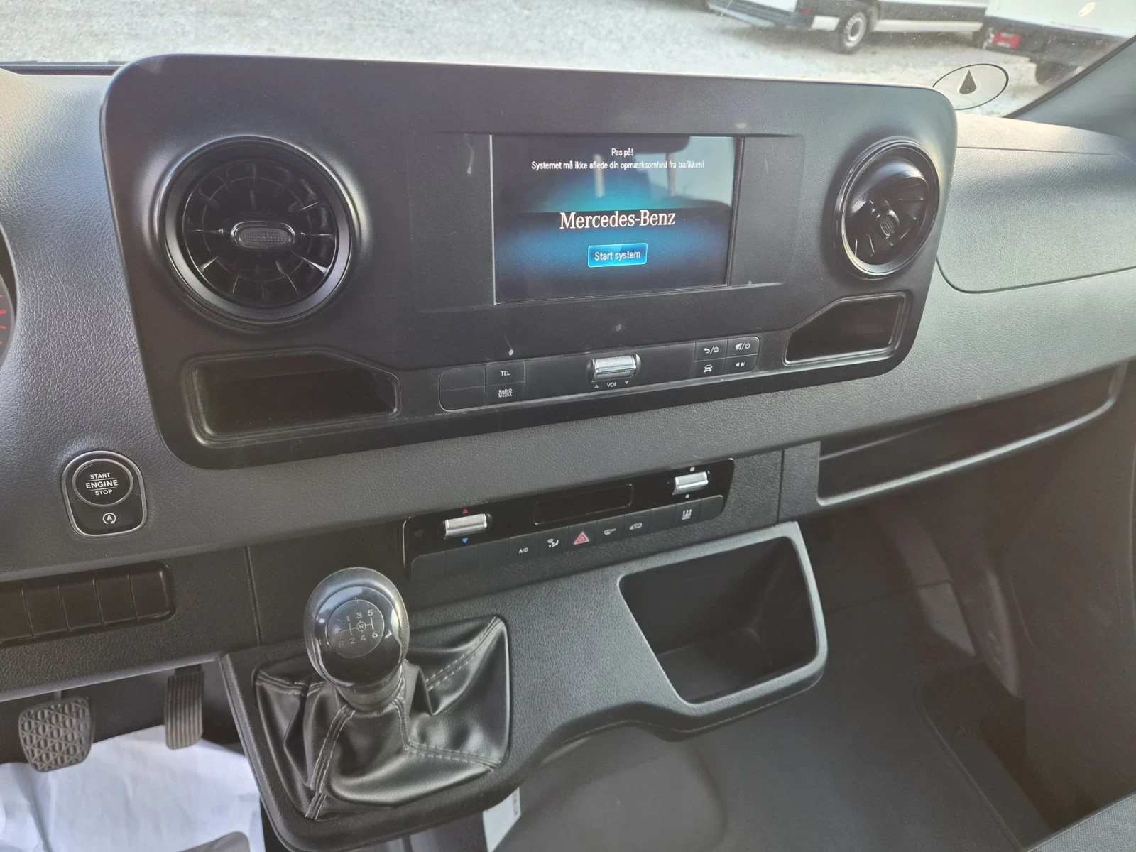 Mercedes-Benz Sprinter 316 CDI * 7 местен * Климатик * Нави * Бордови, снимка 11 - Бусове и автобуси - 55905240