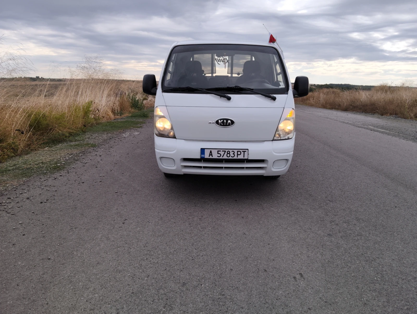 Kia Besta