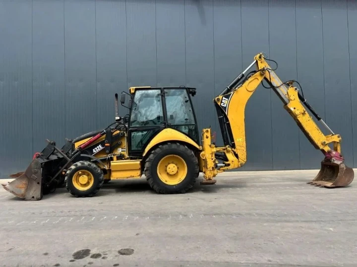 Багер Caterpillar 432E - изображение 2