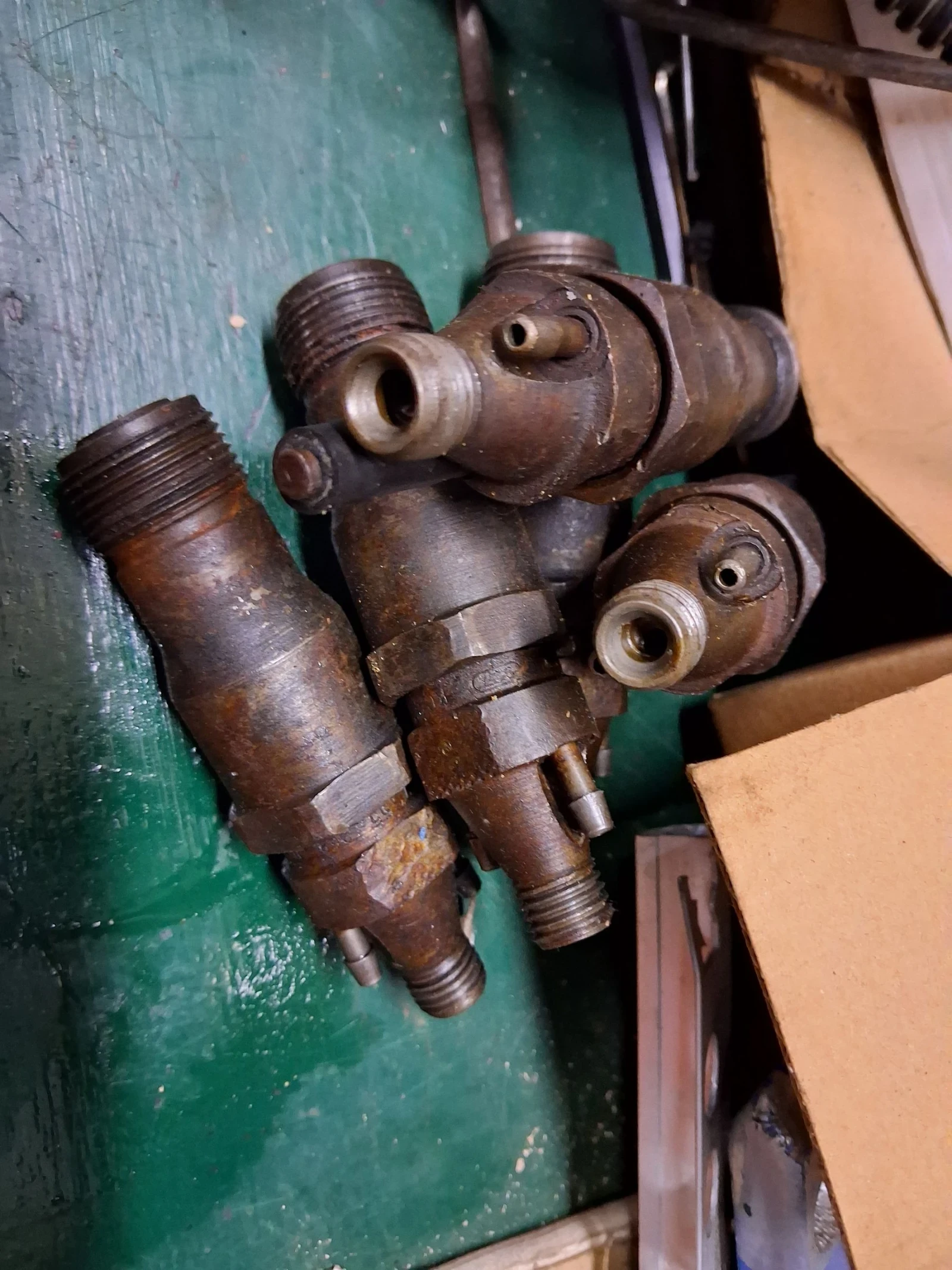 Инжекторни дюзи за Mercedes W124 250 D 2.5 дизел, снимка 3 - Части - 54241082