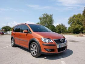 Обява за продажба на VW Touran Cross, 1.9 TDI ~15 000 лв. - изображение 4