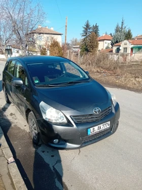  Toyota Verso