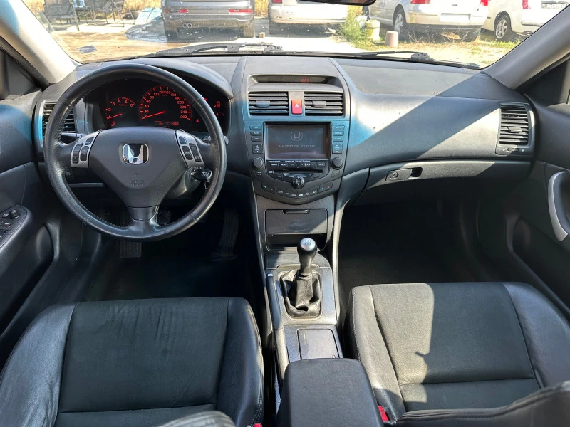 Honda Accord 2.2 i-cdti, снимка 14 - Автомобили и джипове - 42252113