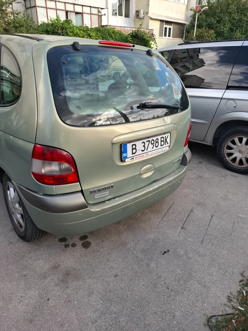 Renault Scenic, снимка 4 - Автомобили и джипове - 47547673