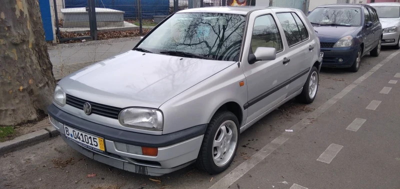 VW Golf 1.8 GL 55KW.135t.km., снимка 1 - Автомобили и джипове - 47479472