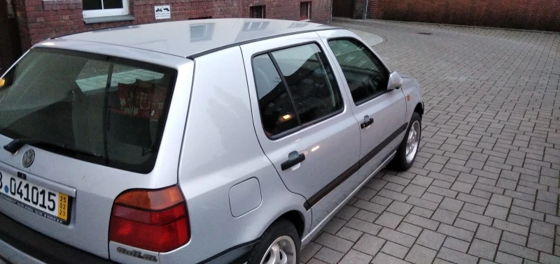 VW Golf 1.8 GL 55KW.135t.km., снимка 6 - Автомобили и джипове - 47479472