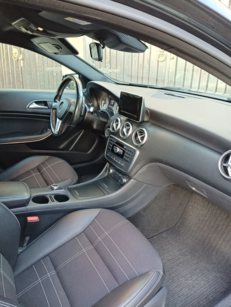 Mercedes-Benz A 220, снимка 9 - Автомобили и джипове - 51957368