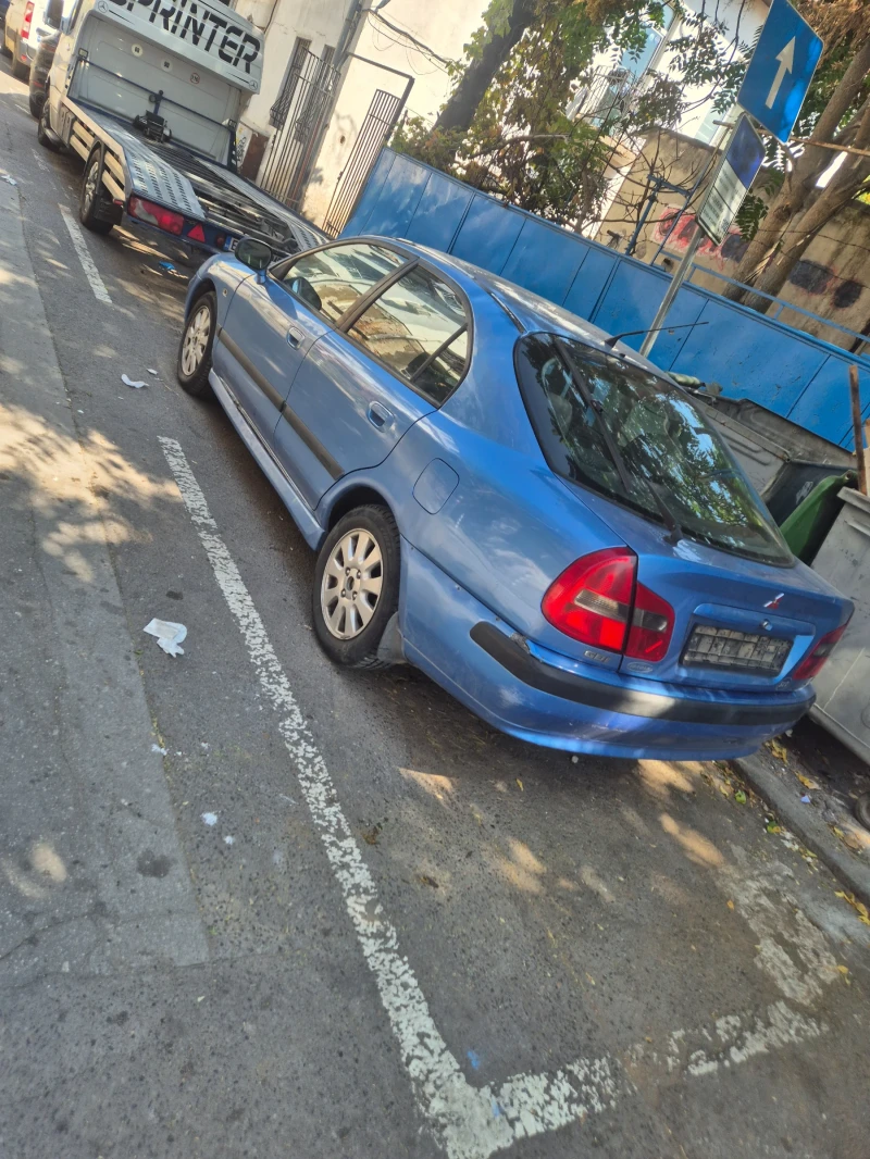 Mitsubishi Carisma 1.8 GDI, снимка 4 - Автомобили и джипове - 52343110