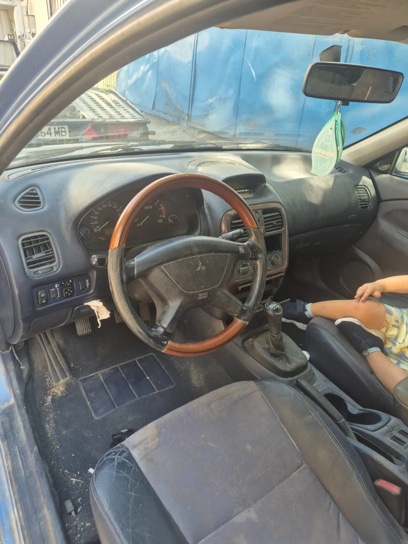 Mitsubishi Carisma 1.8 GDI, снимка 12 - Автомобили и джипове - 52343110