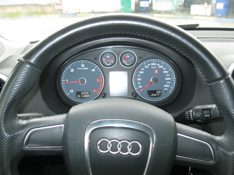 Audi A2 1, 6 тди 105 кс, снимка 11 - Автомобили и джипове - 52465761