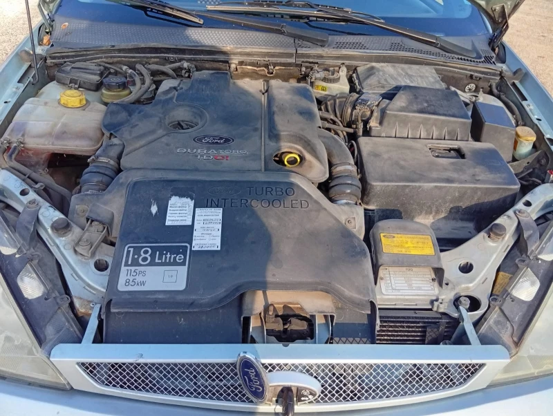 Ford Focus 1.8 TDCI, снимка 6 - Автомобили и джипове - 52532775