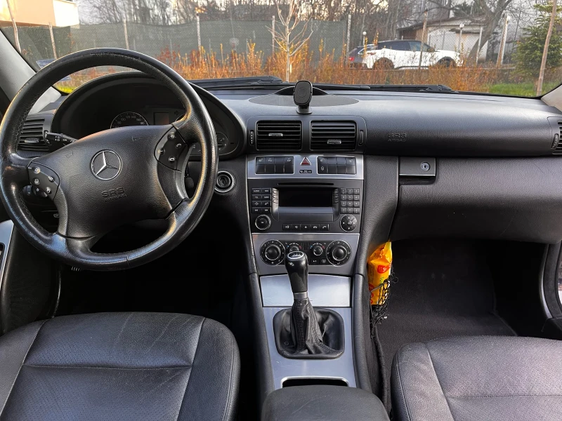 Mercedes-Benz C 320 CDI, снимка 11 - Автомобили и джипове - 52849358