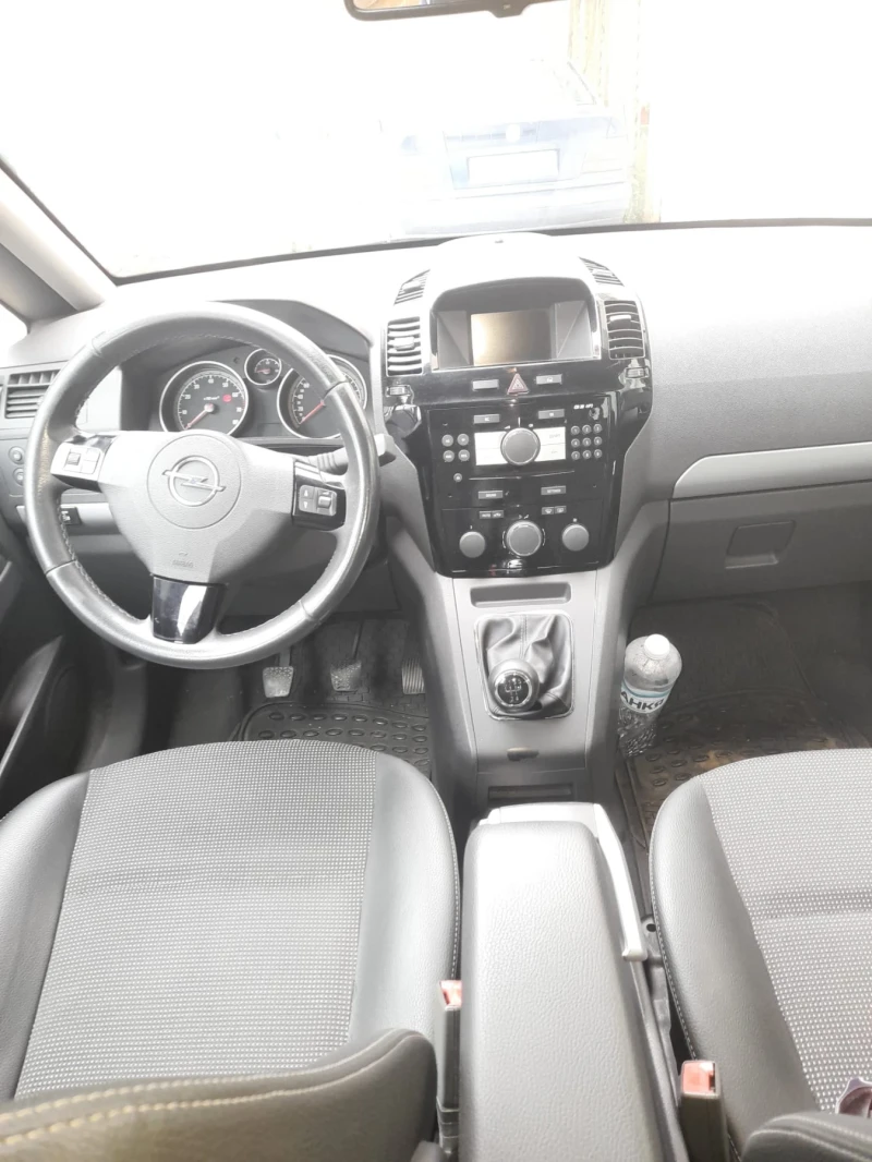 Opel Zafira, снимка 3 - Автомобили и джипове - 52884687