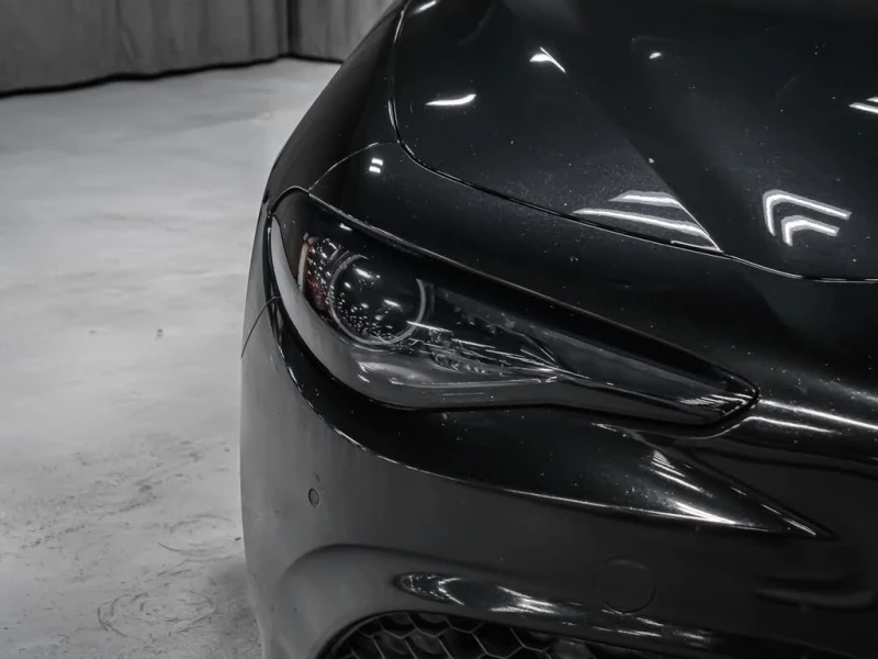 Alfa Romeo Giulia Veloce* CARFAX* АвтоКредит* (ЦЕНА ДО БГ), снимка 12 - Автомобили и джипове - 53246316