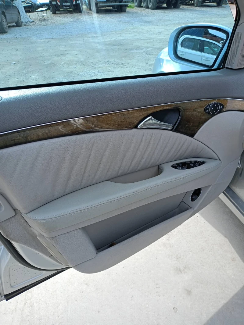 Mercedes-Benz E 200 1.8 компресор с ГАЗ, снимка 9 - Автомобили и джипове - 53303797