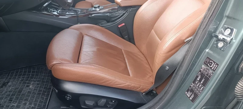 BMW 325 * ДИСТРОНИК* * X-Drive* 218hp* Фейс* , снимка 4 - Автомобили и джипове - 54495488
