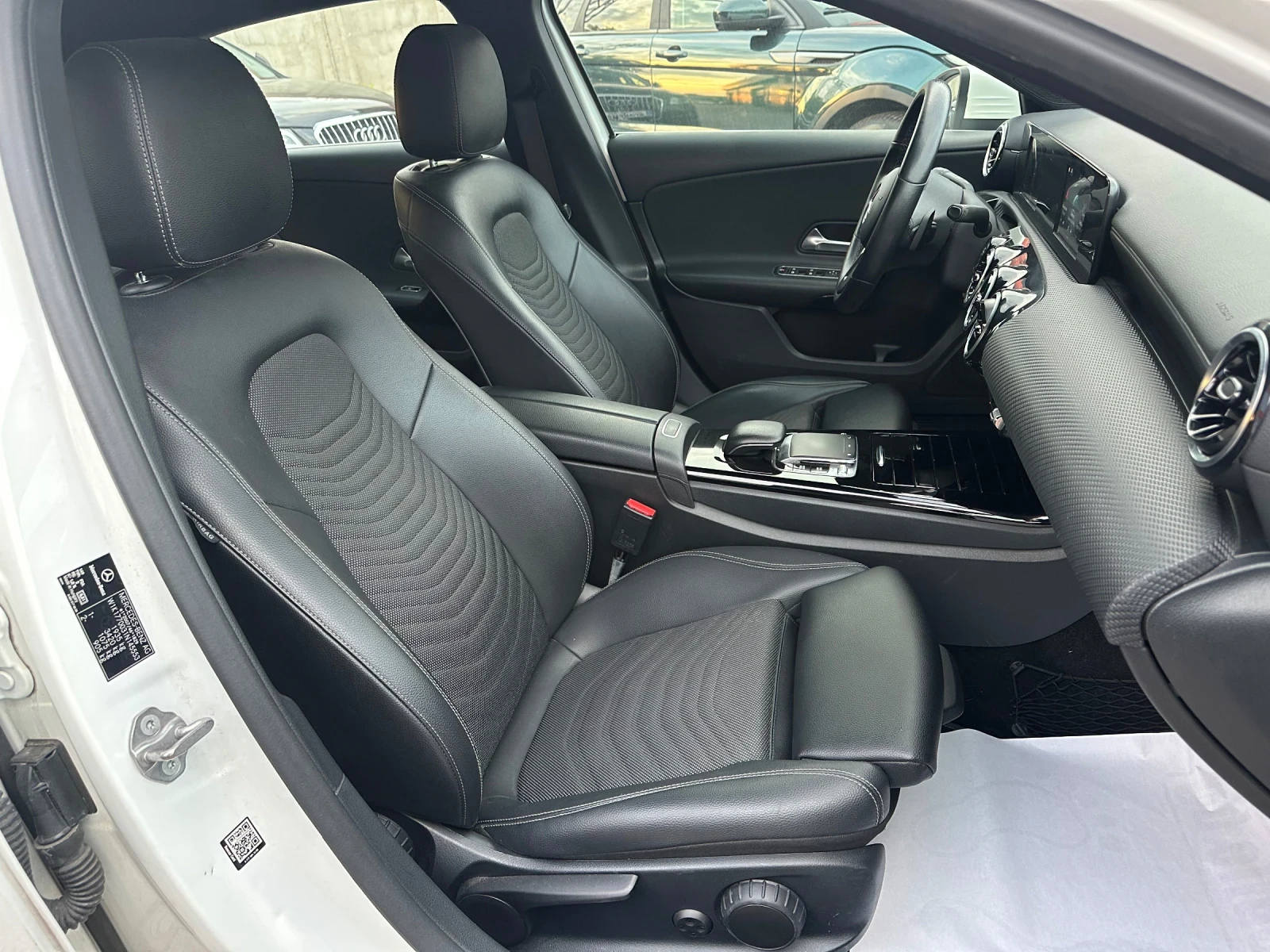 Mercedes-Benz A 180 d Distronik Parktronik Led Digital Реал.КМ Сер.Ист | Mobile.bg — изображение 13