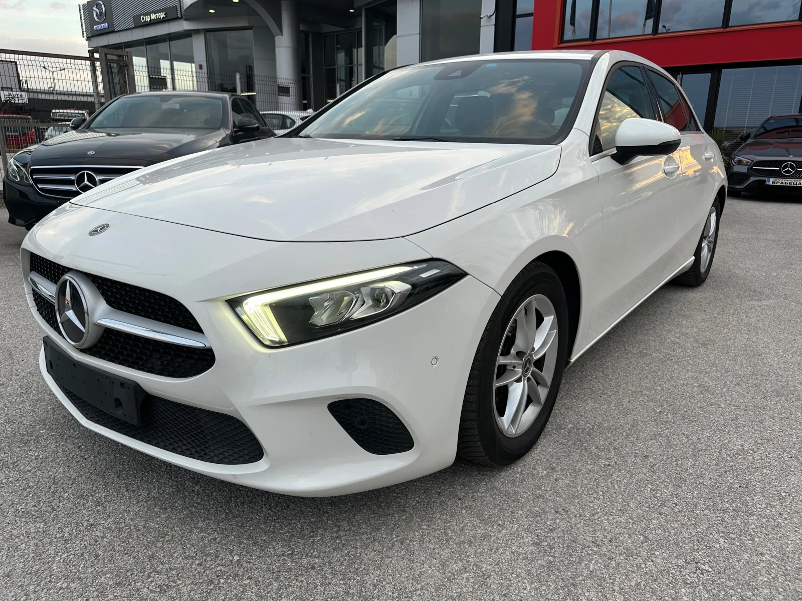 Mercedes-Benz A 180 d Distronik Parktronik Led Digital Реал.КМ Сер.Ист | Mobile.bg — изображение 1