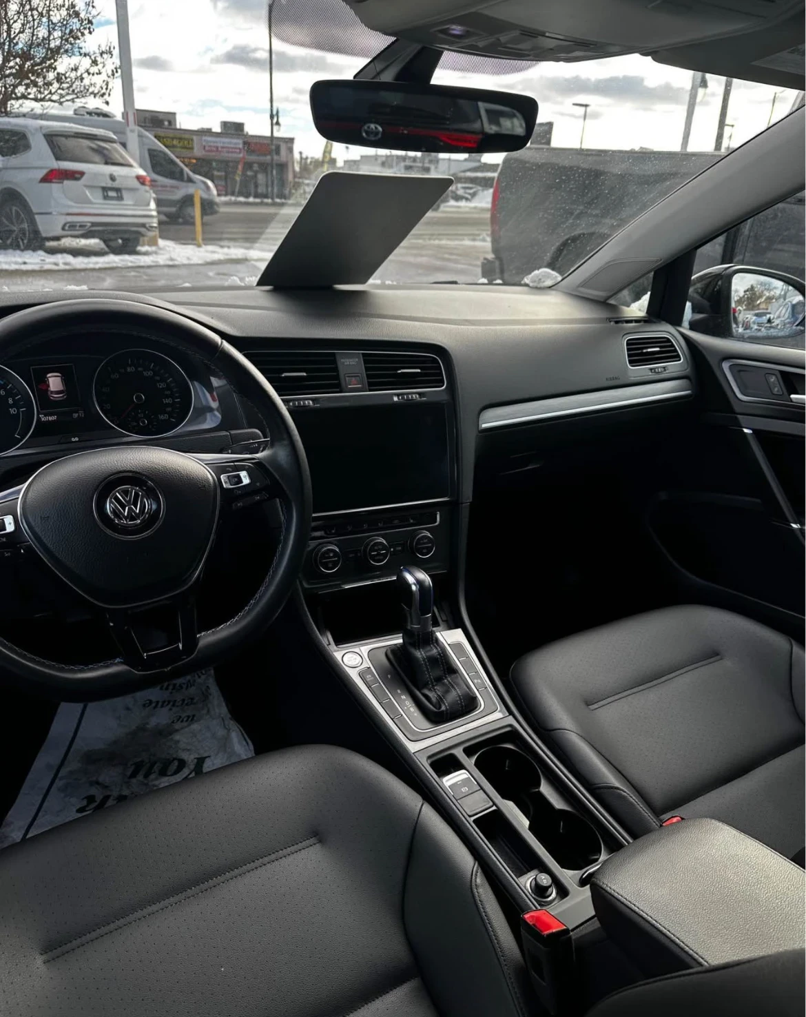 VW Golf E * * ������� * * ���� * * CARFAX * * ���� ������  | Mobile.bg � ����������� 6