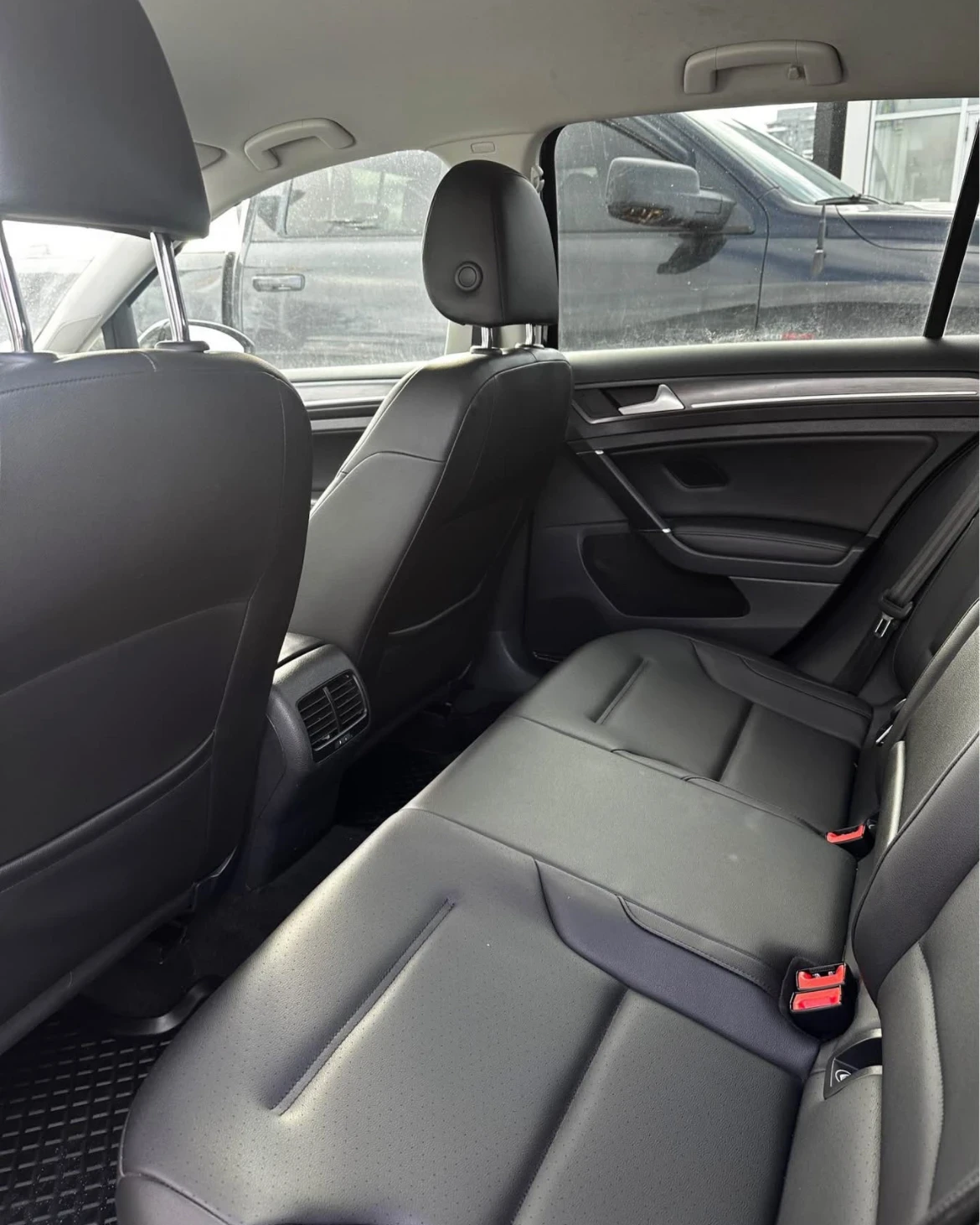 VW Golf E * * ������� * * ���� * * CARFAX * * ���� ������  | Mobile.bg � ����������� 11