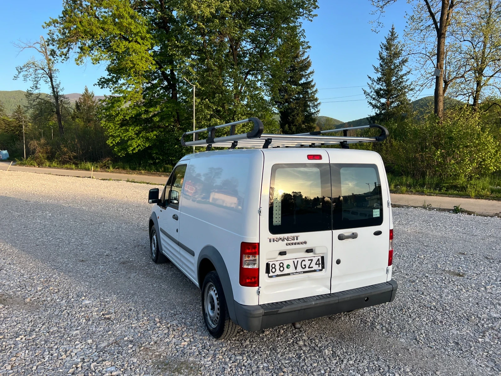 Ford Connect РЕАЛНИ 130.000км, снимка 3 - Автомобили и джипове - 54352320