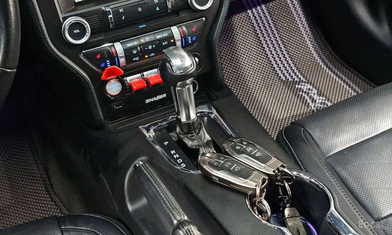 Ford Mustang GT* 5.0* V8* GT350* PACK* BREMBO* ОБДУХВАНЕ* МЪРТВ, снимка 12 - Автомобили и джипове - 54372678