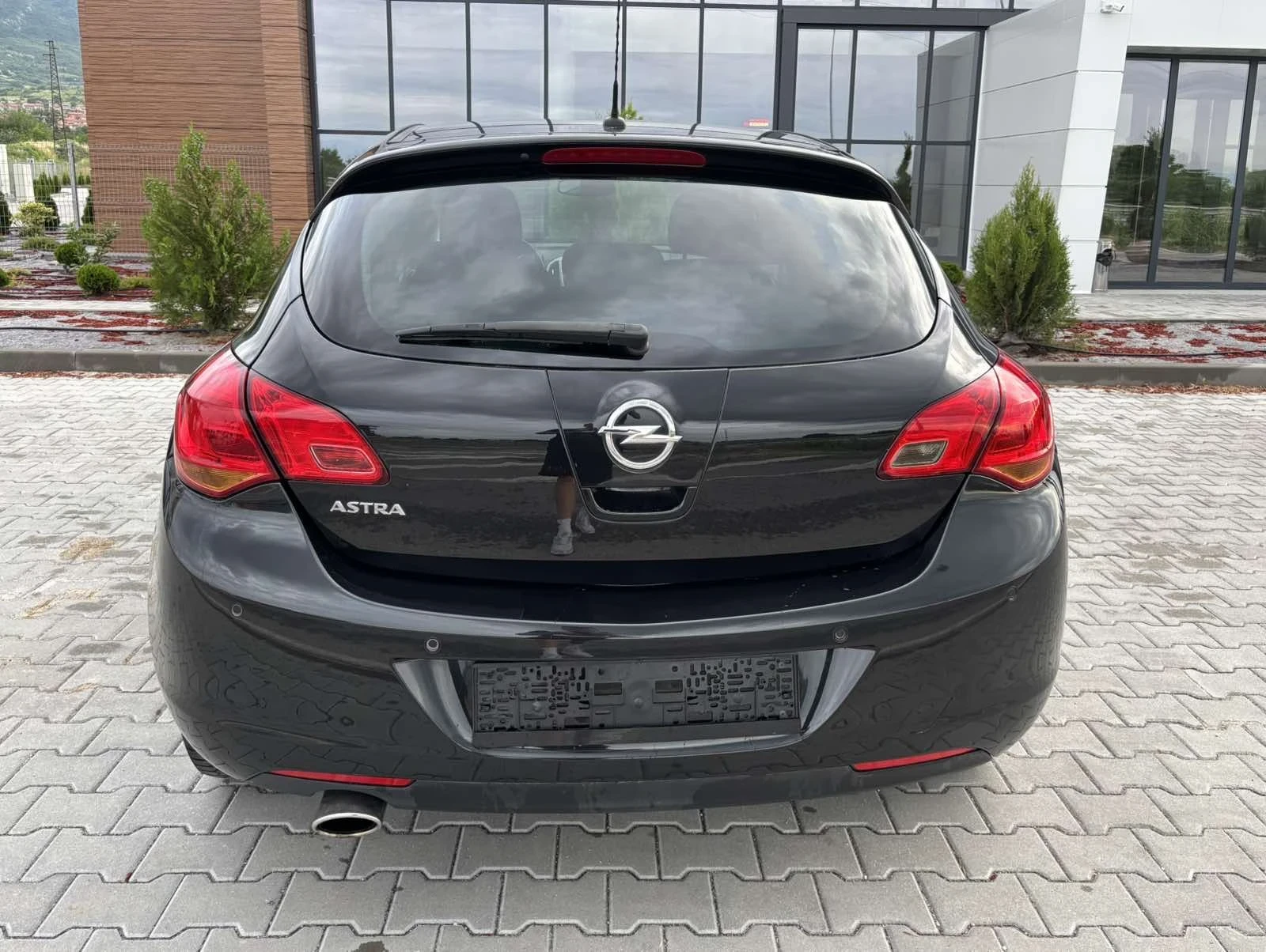 Opel Astra 1.4i/120кс/Германия/Евро5/Подгрев волан, снимка 5 - Автомобили и джипове - 54902238