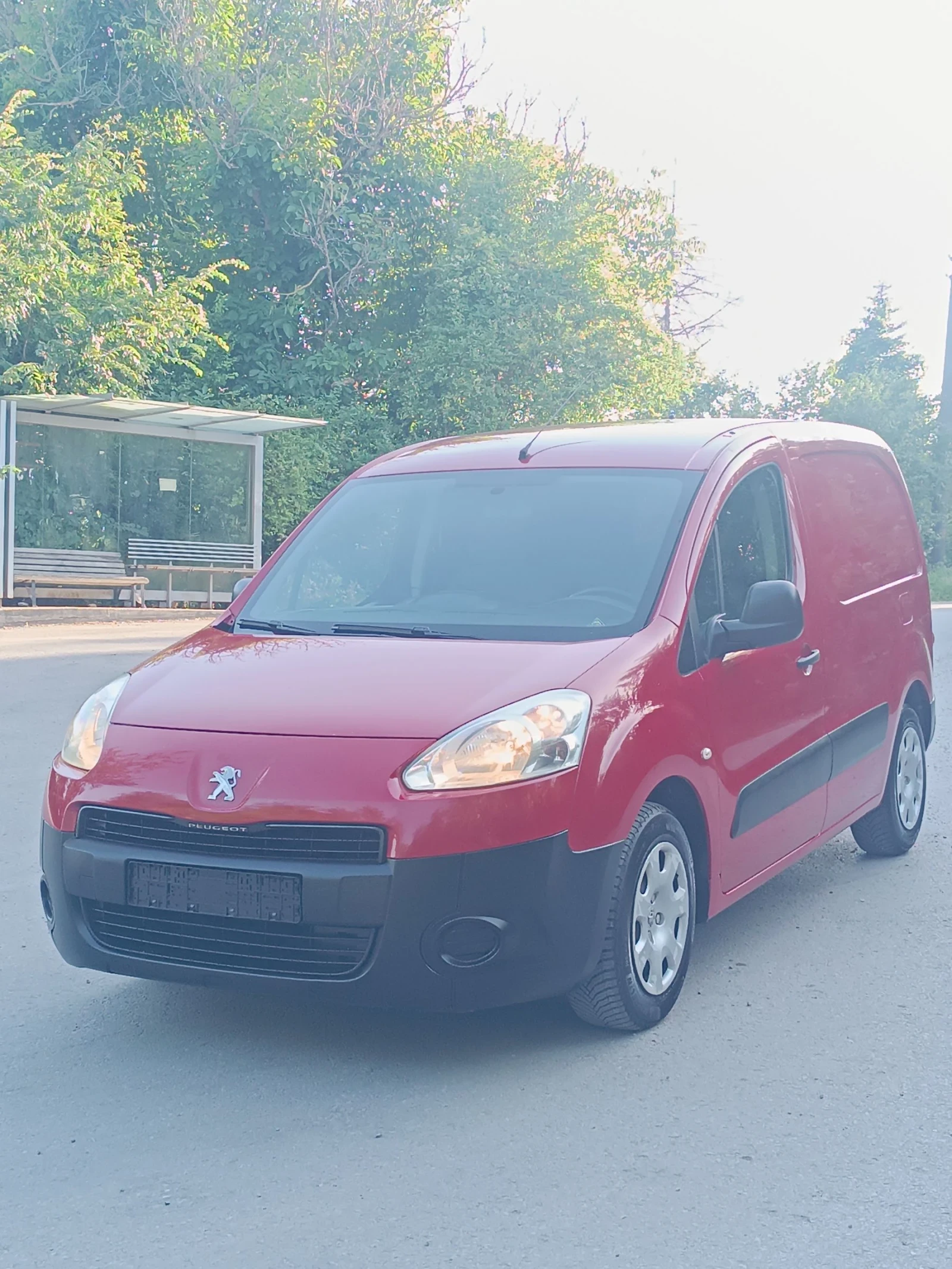 Peugeot Partner 1.6 eHDi, снимка 2 - Автомобили и джипове - 55081342