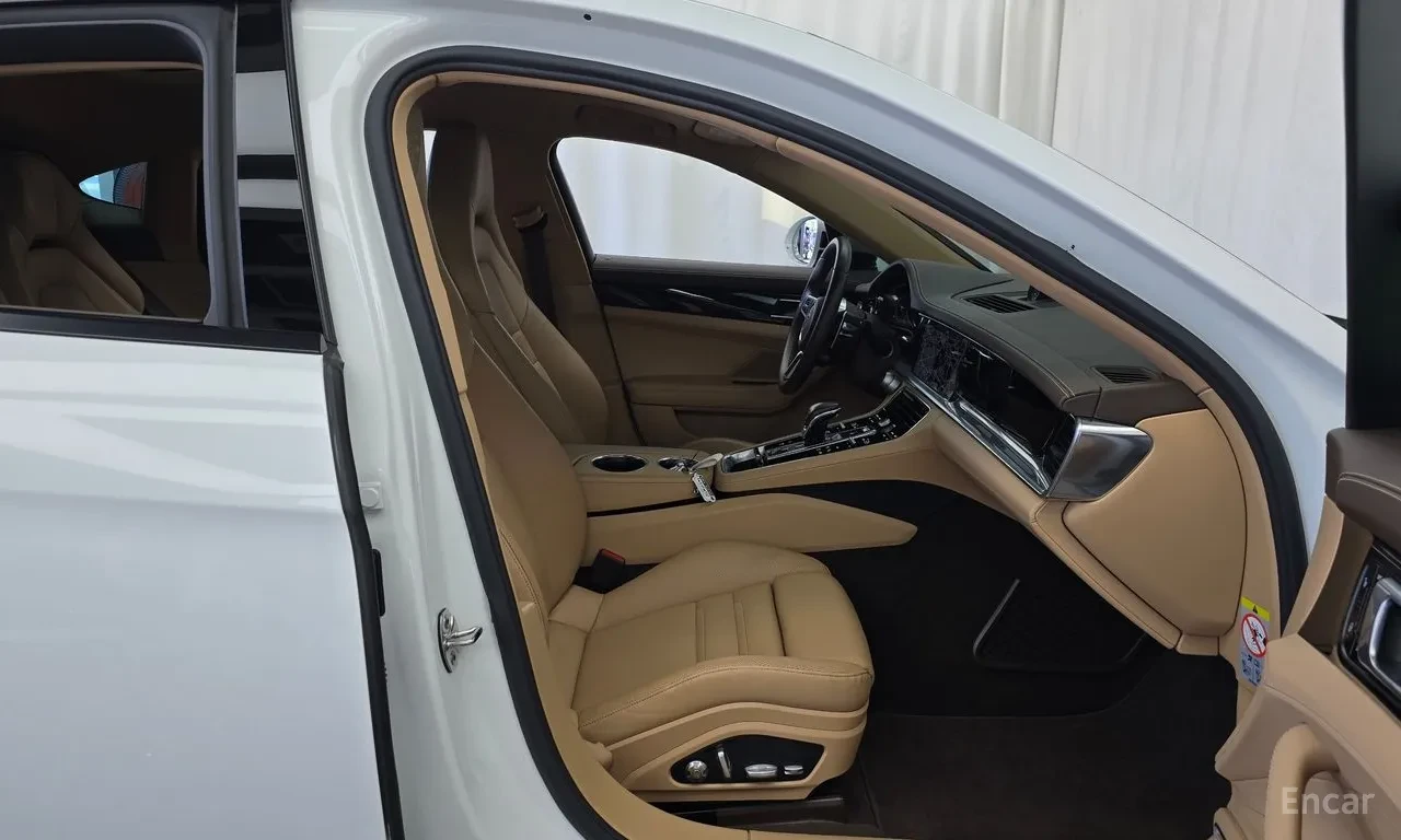 Porsche Panamera 971 3.0 AWD| V6| AWD| LED| NAVI| KAMERA| PDK, снимка 17 - Автомобили и джипове - 55121277
