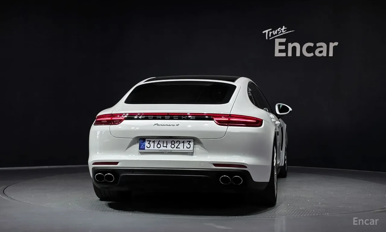 Porsche Panamera 971 3.0 AWD| V6| AWD| LED| NAVI| KAMERA| PDK, снимка 4 - Автомобили и джипове - 55121277