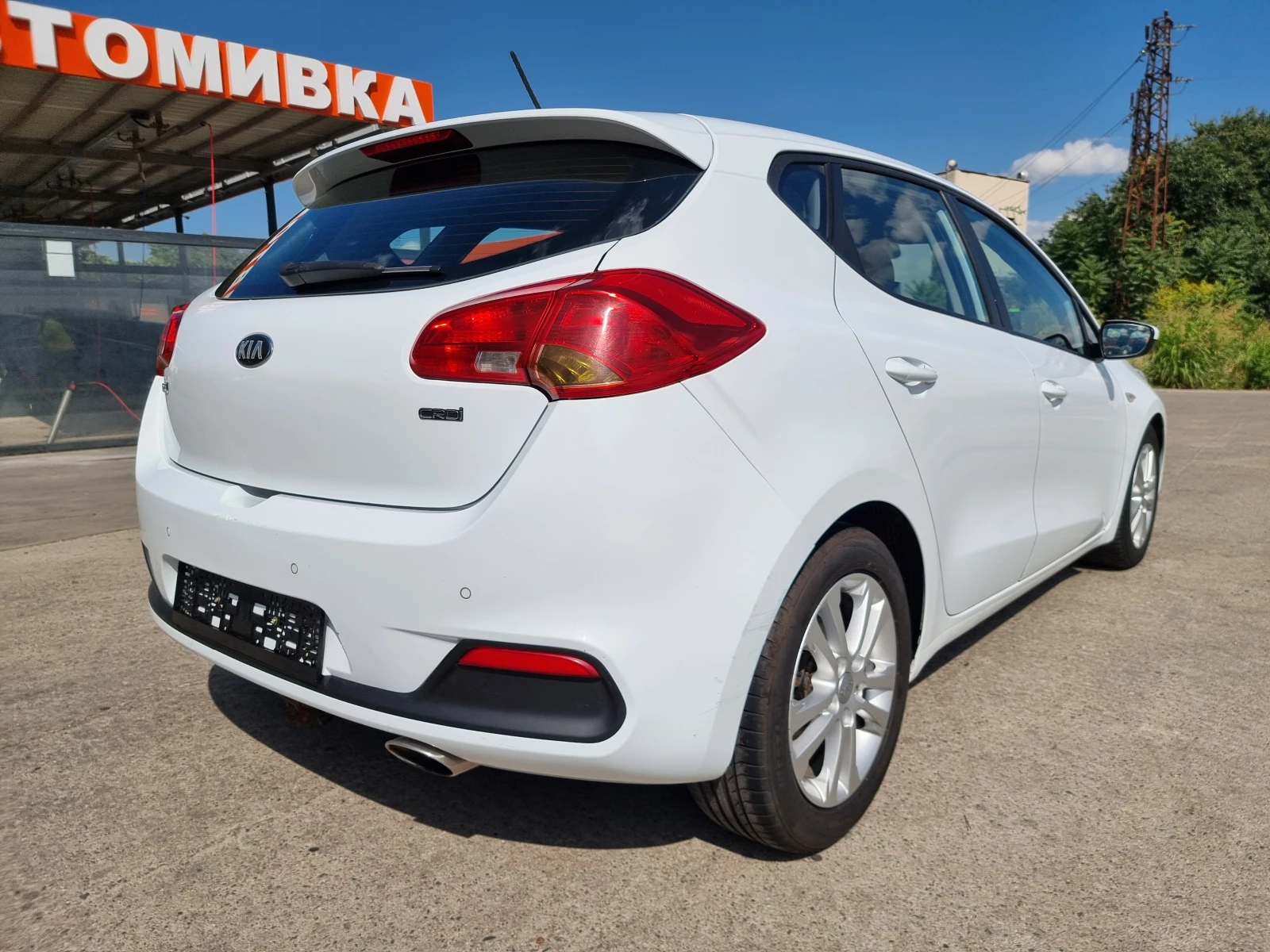 Kia Ceed 1.6Д.110КС.6СК., снимка 5 - Автомобили и джипове - 55156759