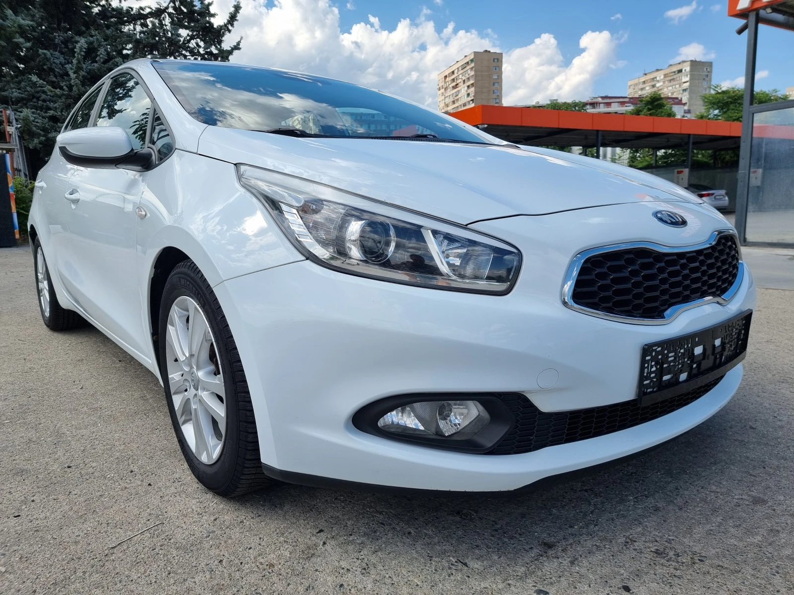 Kia Ceed 1.6Д.110КС.6СК., снимка 2 - Автомобили и джипове - 55156759