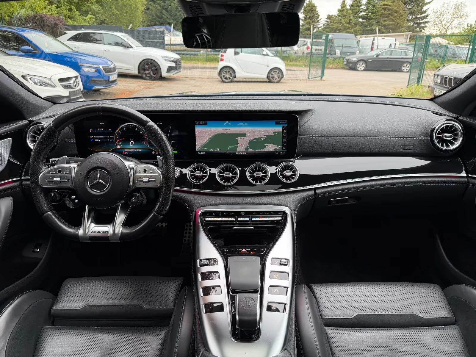 Mercedes-Benz GT 53/4MATIC+ /BURM/360/PANO/AMBI/553z, снимка 10 - Автомобили и джипове - 55198833