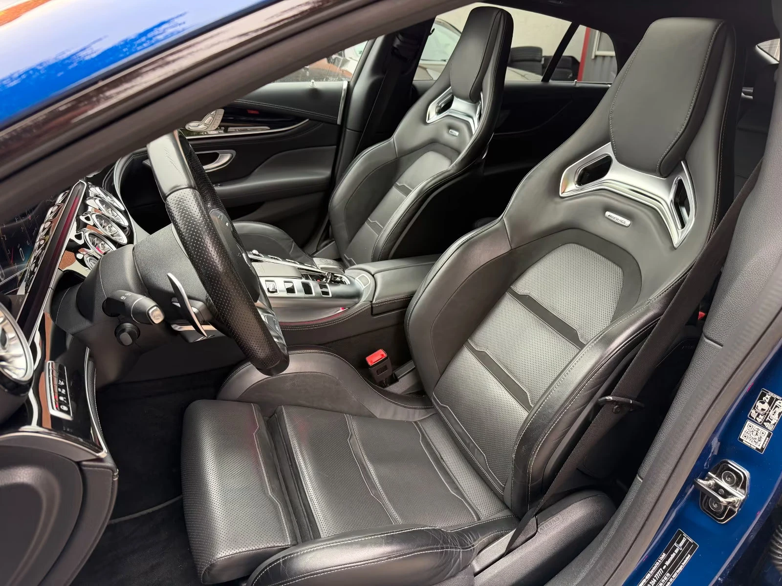 Mercedes-Benz GT 53/4MATIC+ /BURM/360/PANO/AMBI/553z, снимка 11 - Автомобили и джипове - 55198833