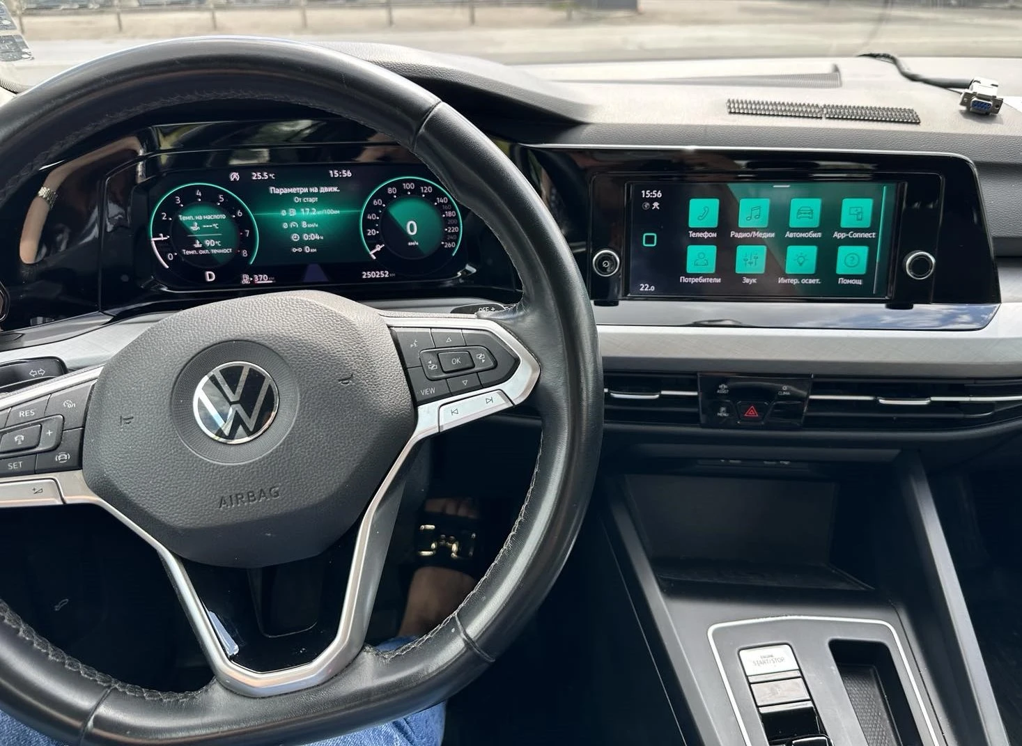 VW Golf Лизингово такси към ОКЕЙ Супертранс АД, снимка 4 - Автомобили и джипове - 55422214